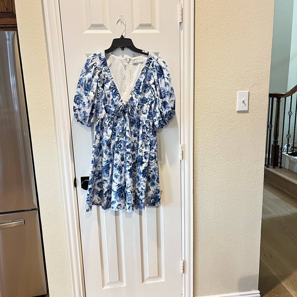 Abercrombie & Fitch Blue and White Floral Blouse